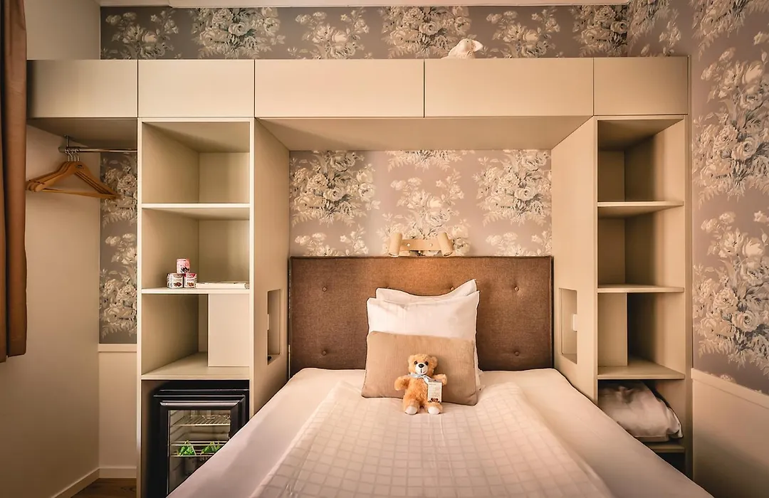 Freys Hotel-1